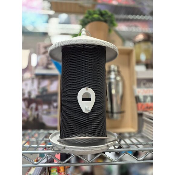 Cedar Creek 3 Lb Capacity Wild Bird Feeder With Steel Mesh Design - Picture 4 of 4